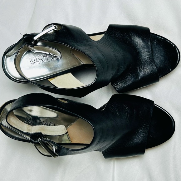 Michael Kors Women’s Josephine Black Leather Wood Wedge Sandals Sz - 9M - Picture 3 of 7